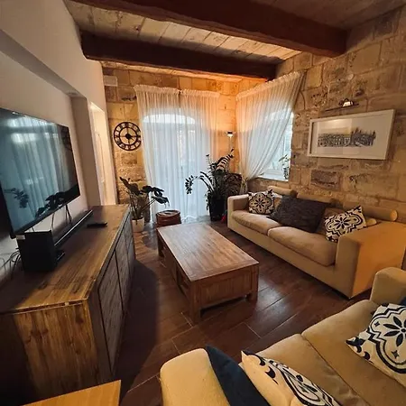 Id-dar Taz-zija Including Pool & Garden Holiday home Siggiewi